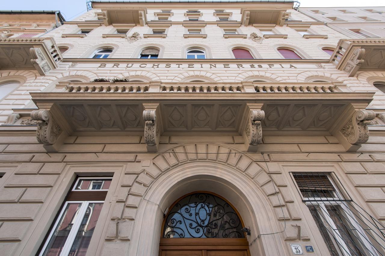 Appartement Near The Heroes Square *